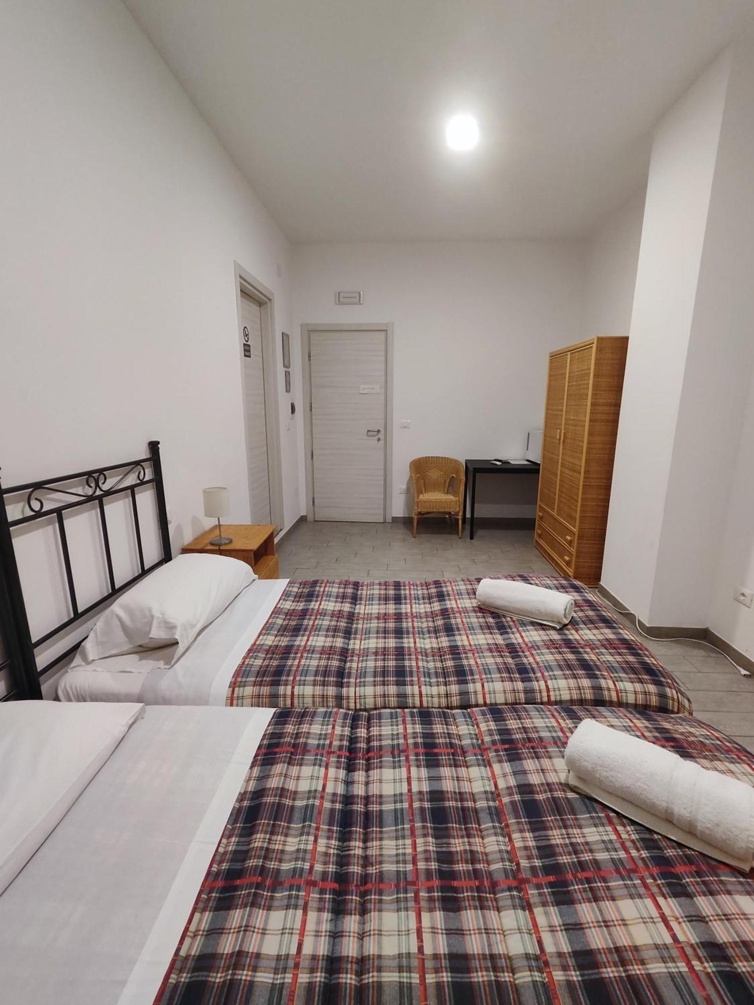 Hotel Faraglione วุลกาโน ภายนอก รูปภาพ