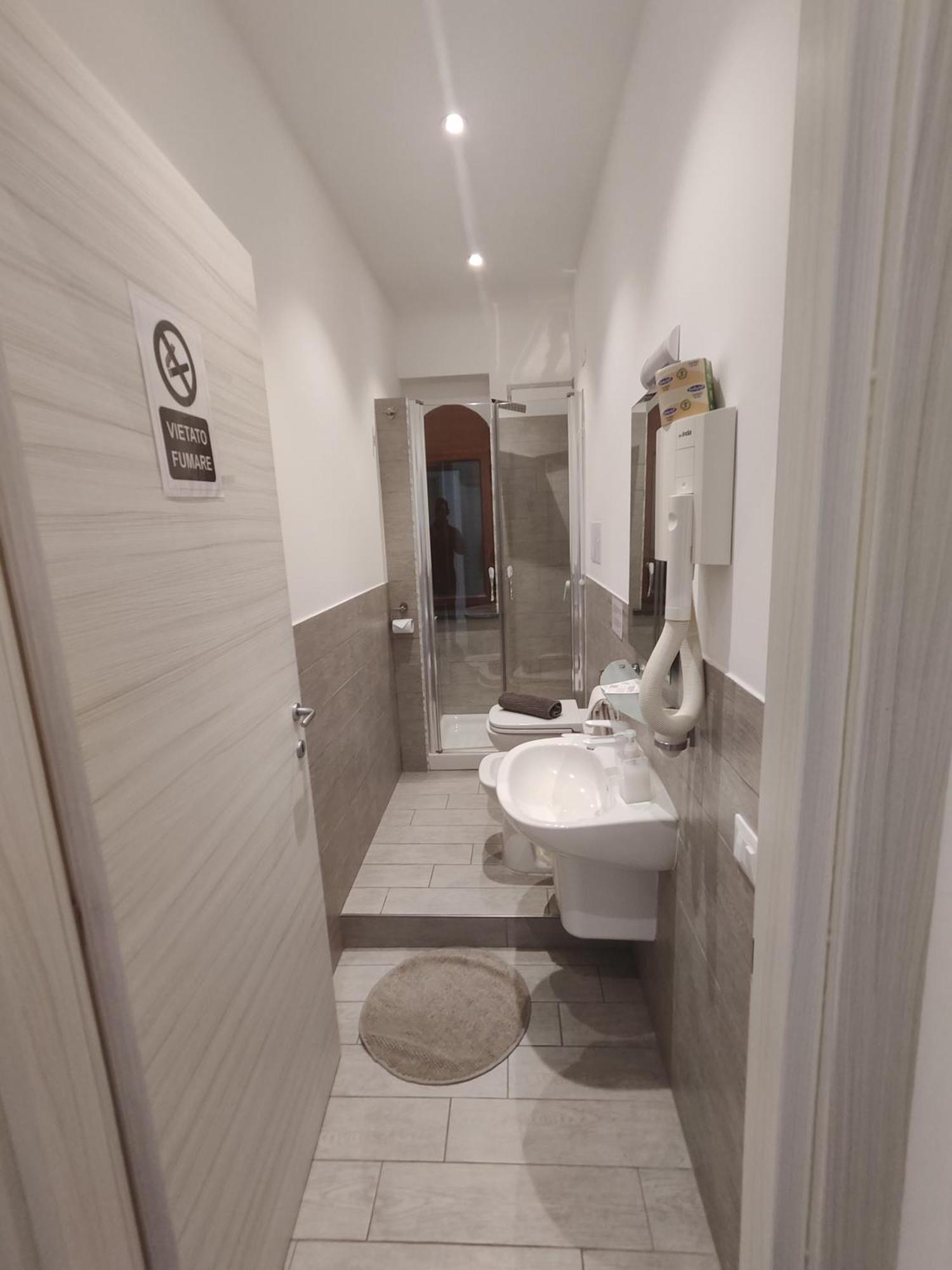 Hotel Faraglione วุลกาโน ภายนอก รูปภาพ