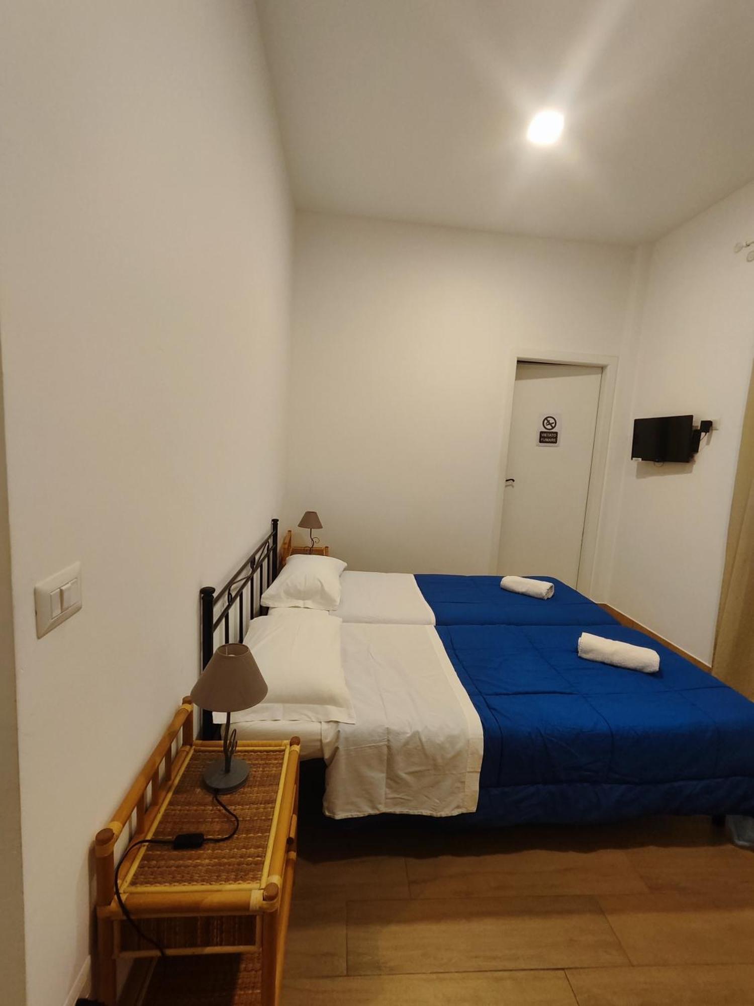 Hotel Faraglione วุลกาโน ภายนอก รูปภาพ